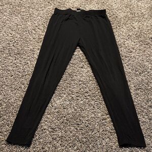 32 Degrees Heat Black Apparel